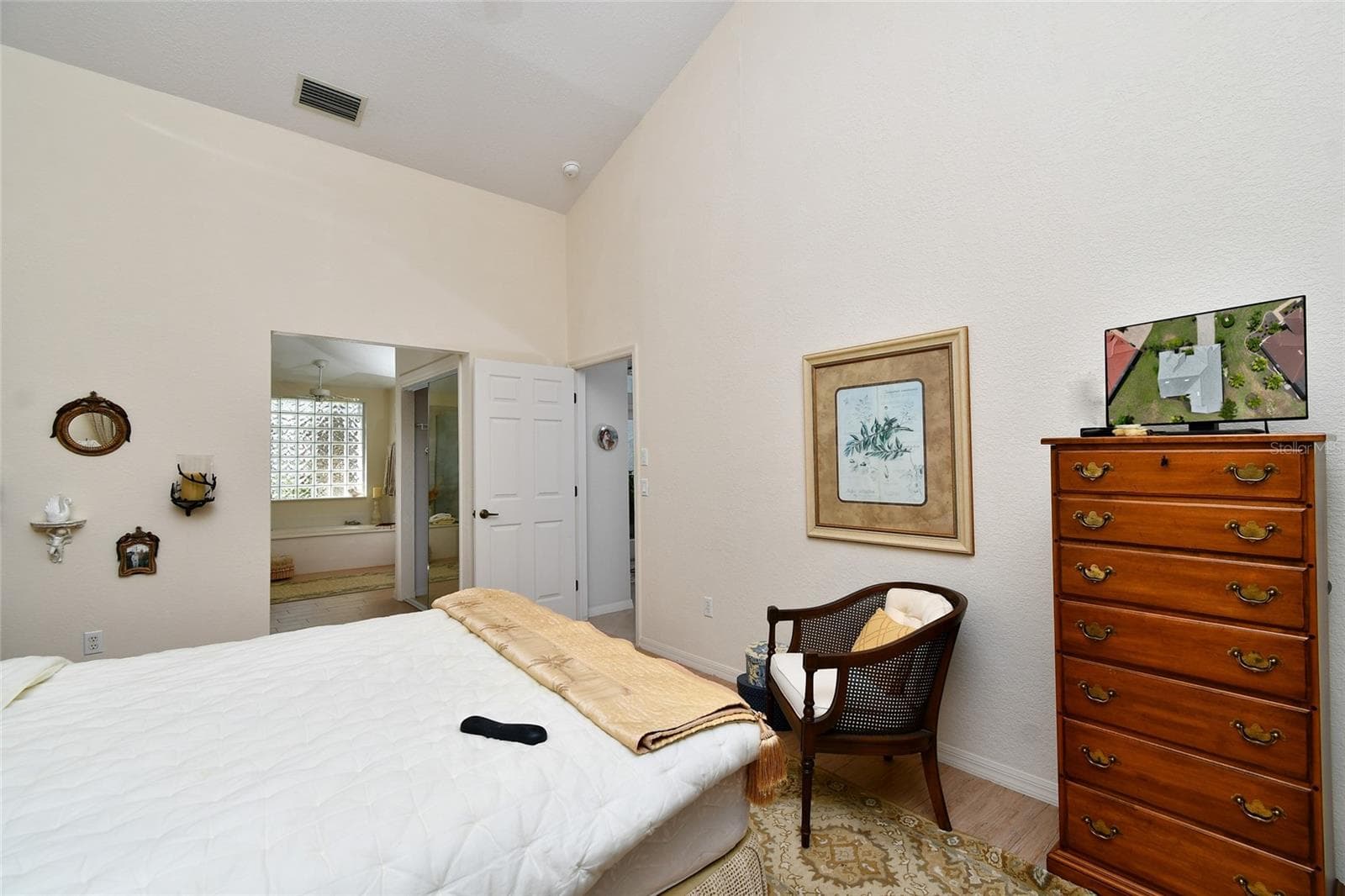 Single Family Residence at 24050 REDFISH COVE DR, PUNTA GORDA, photo 18 of 40