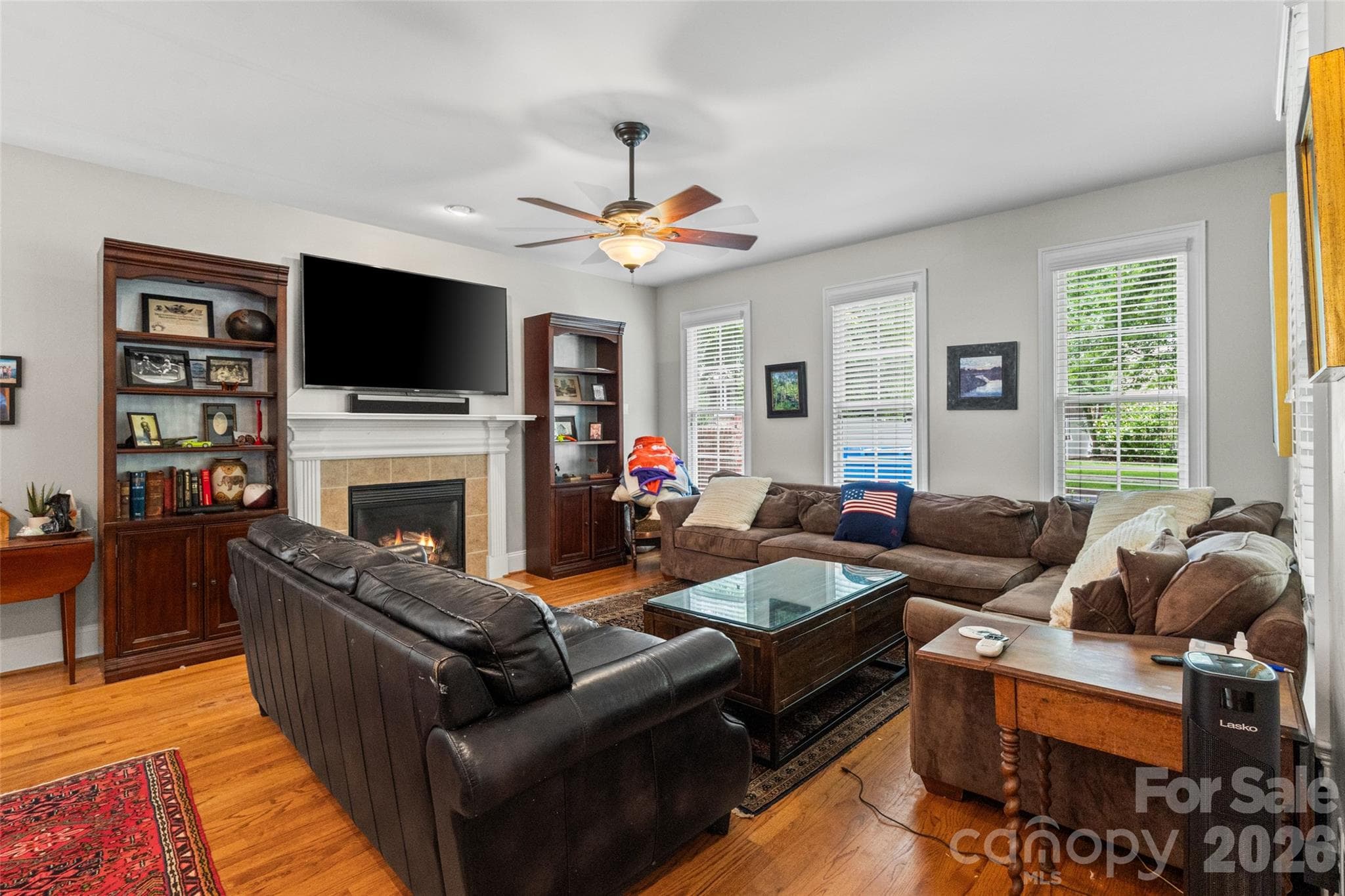 Single Family Residence at 904 Tuckerton Drive, Fort Mill, photo 4 of 45