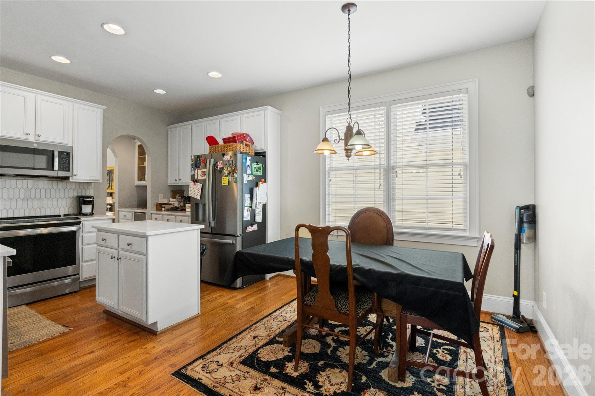 Single Family Residence at 904 Tuckerton Drive, Fort Mill, photo 7 of 45