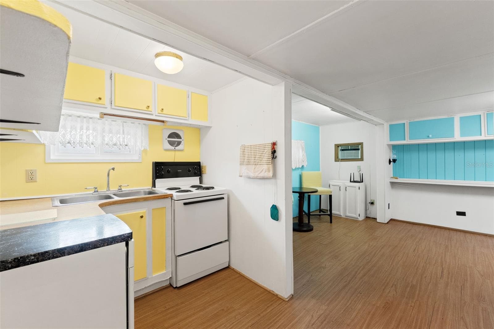 Manufactured Home at 2092 CULBREATH RD #C52, BROOKSVILLE, photo 10 of 33