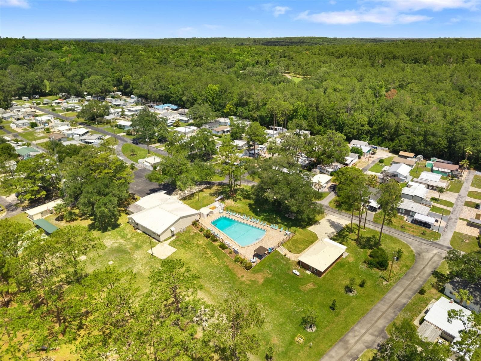 Manufactured Home at 2092 CULBREATH RD #C52, BROOKSVILLE, photo 30 of 33