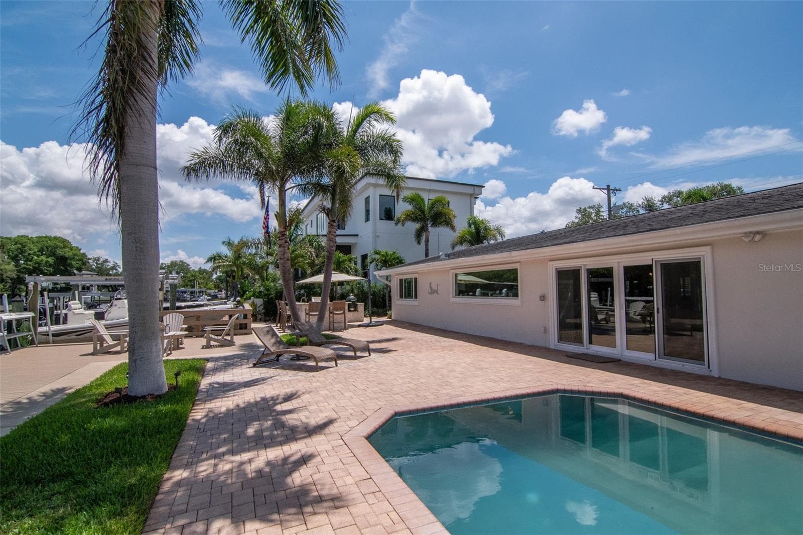 Single Family Residence at 4927 W MELROSE AVE N, TAMPA, photo 38 of 70