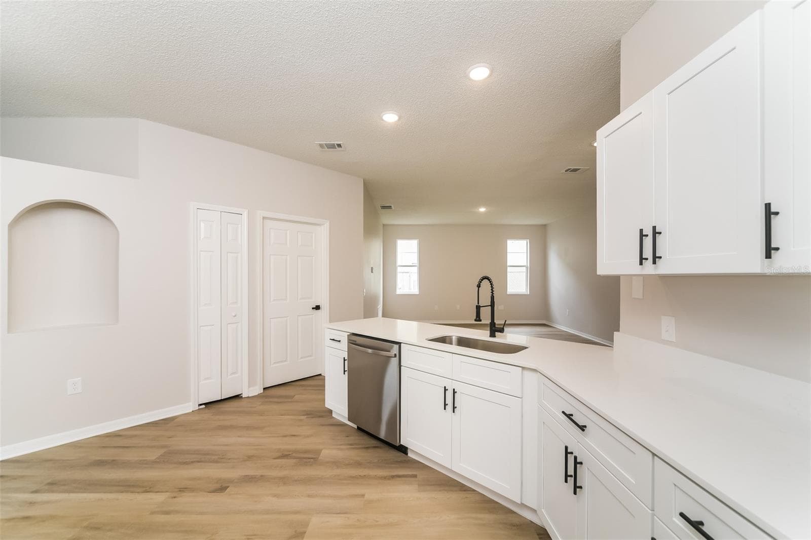 Single Family Residence at 539 BRENTFORD CT, KISSIMMEE, photo 6 of 15