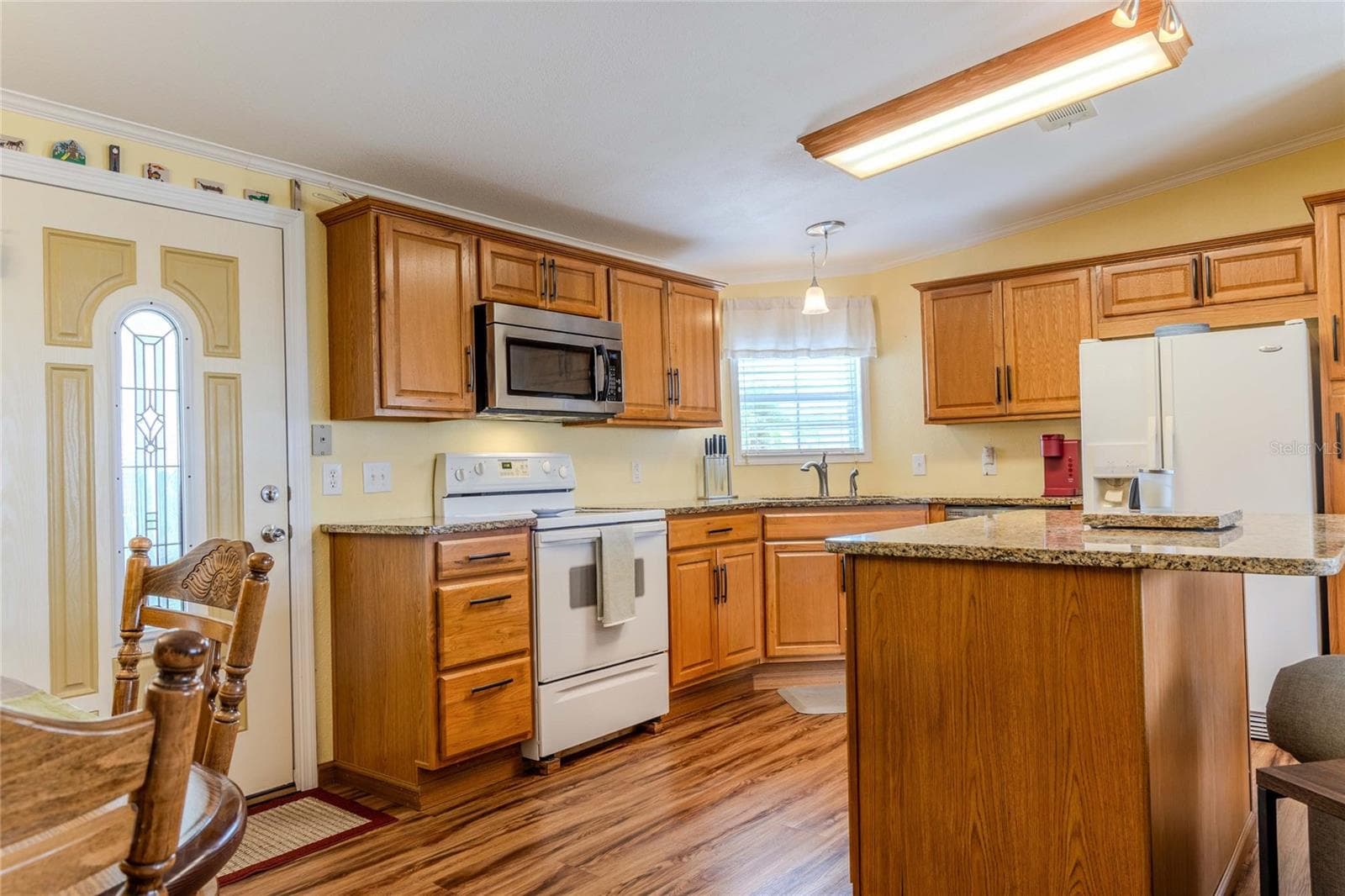 Manufactured Home at 2100 KINGS HWY #977, PORT CHARLOTTE, photo 2 of 93