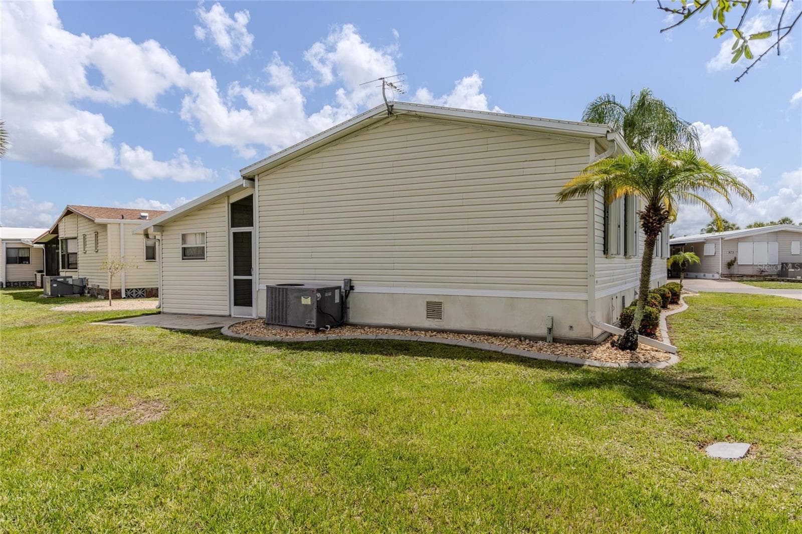 Manufactured Home at 2100 KINGS HWY #977, PORT CHARLOTTE, photo 31 of 93