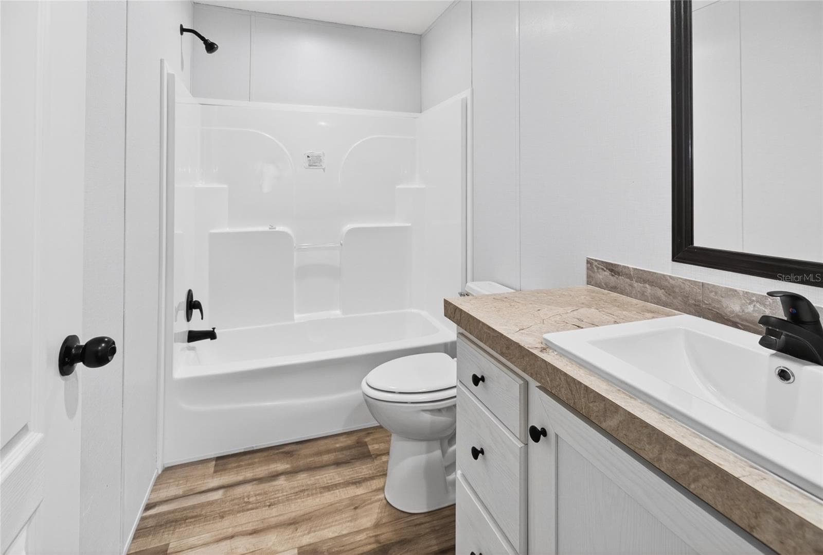 Manufactured Home at 17475 TAVERN RD, BROOKSVILLE, photo 21 of 32
