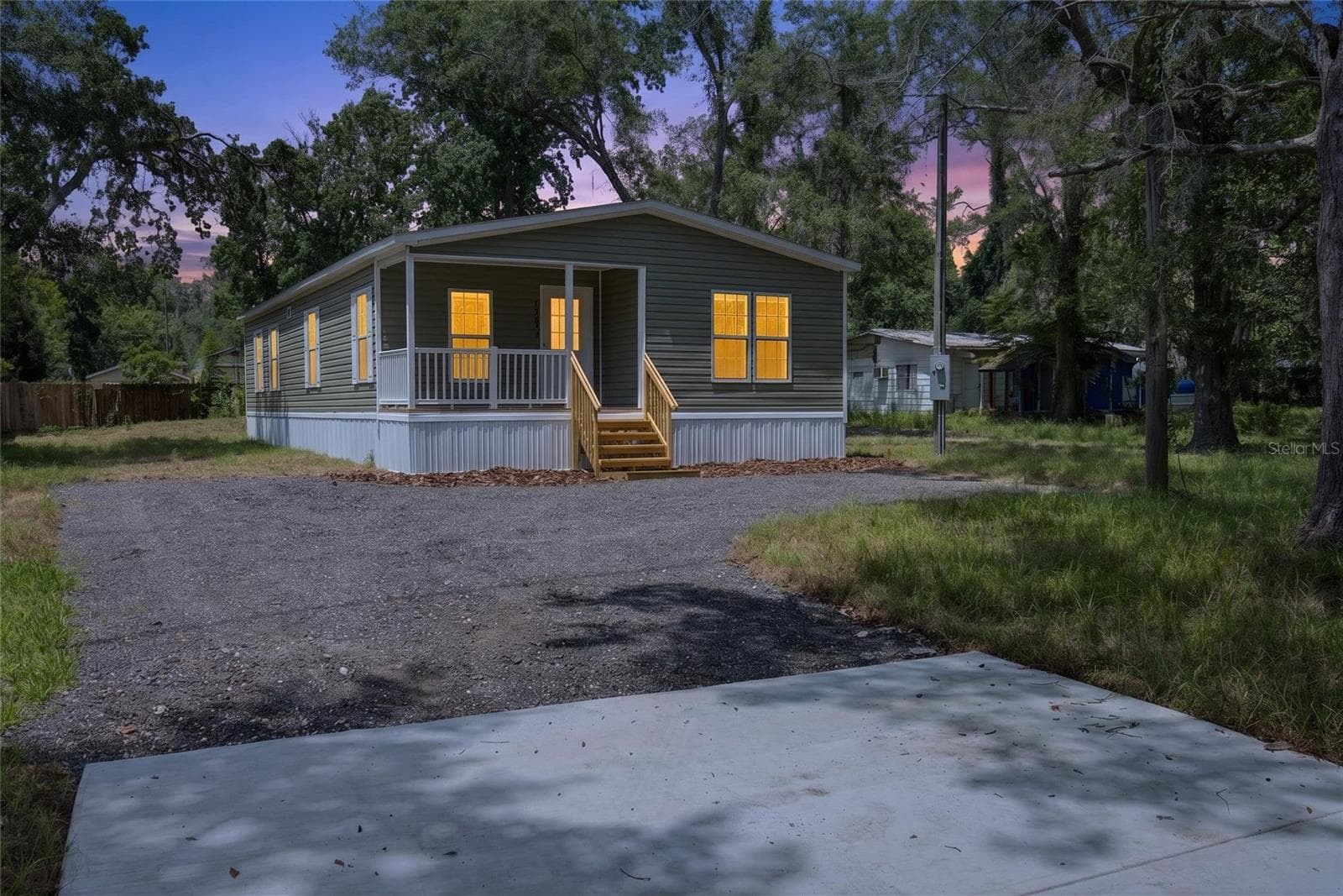 Manufactured Home at 17475 TAVERN RD, BROOKSVILLE, photo 32 of 32