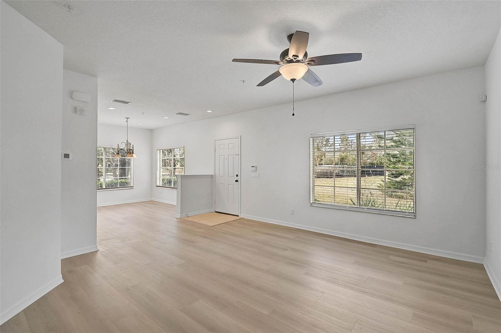 Condominium at 208 CAPE HARBOUR LOOP #108, BRADENTON, photo 3 of 23