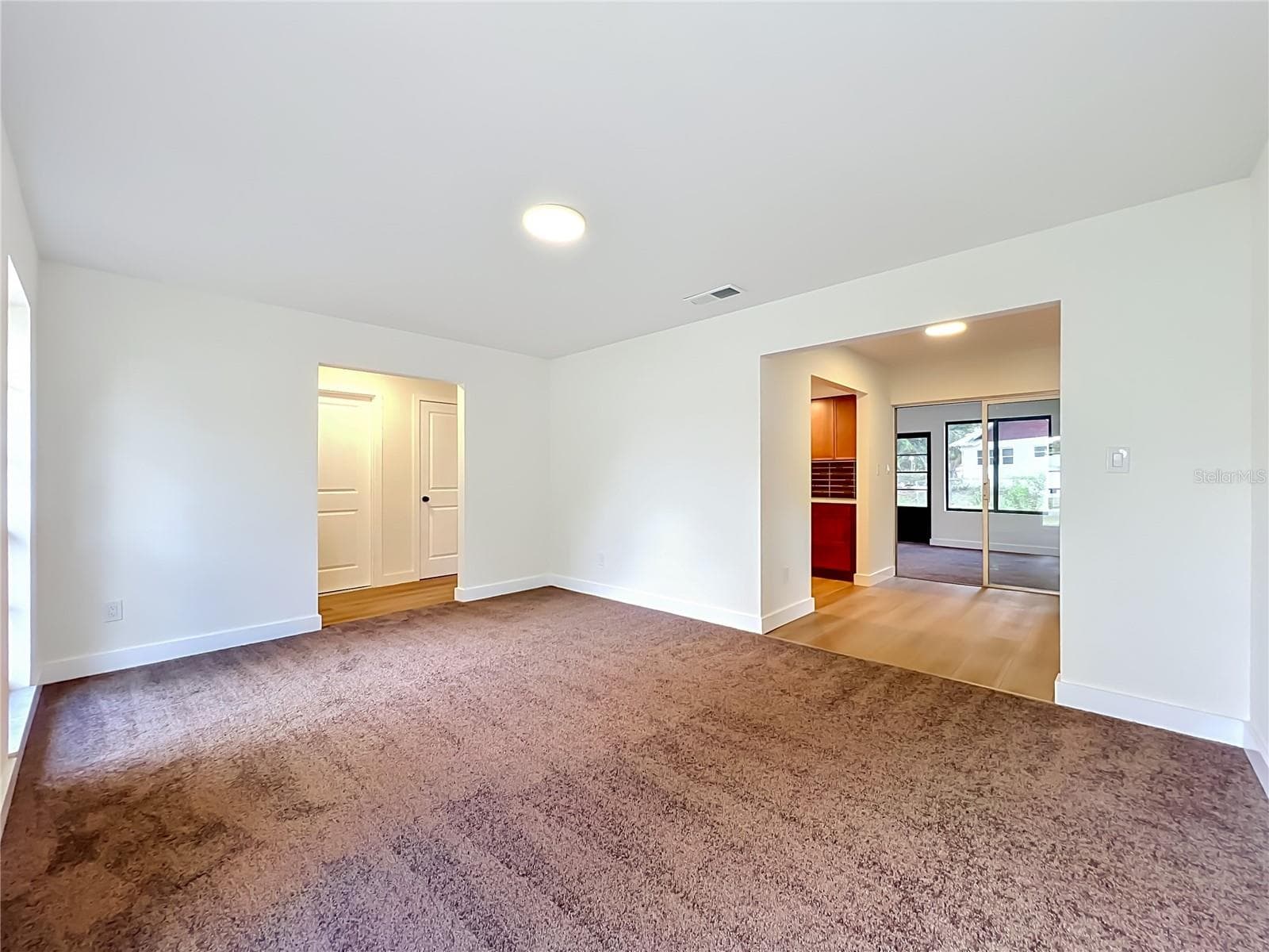 Single Family Residence at 124 HOLLYHOCK DR, ALTAMONTE SPRINGS, photo 10 of 81
