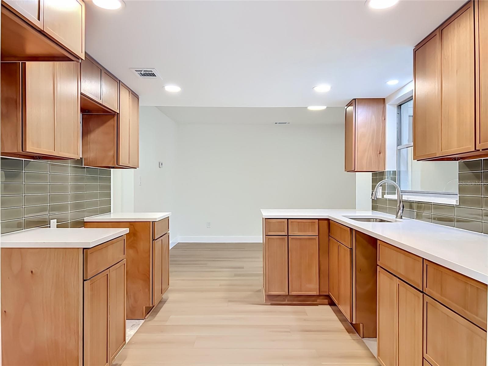 Single Family Residence at 124 HOLLYHOCK DR, ALTAMONTE SPRINGS, photo 26 of 81