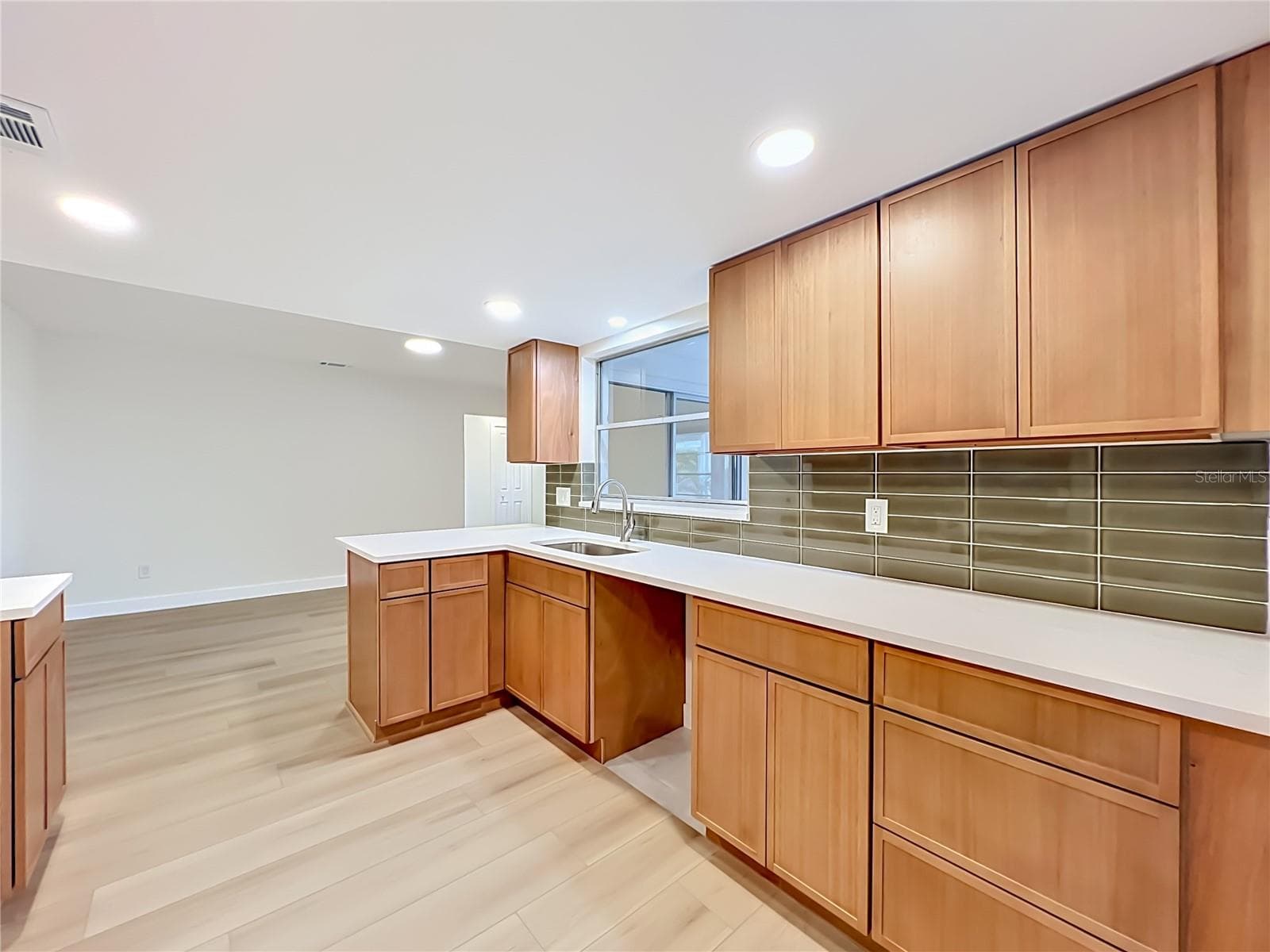 Single Family Residence at 124 HOLLYHOCK DR, ALTAMONTE SPRINGS, photo 28 of 81