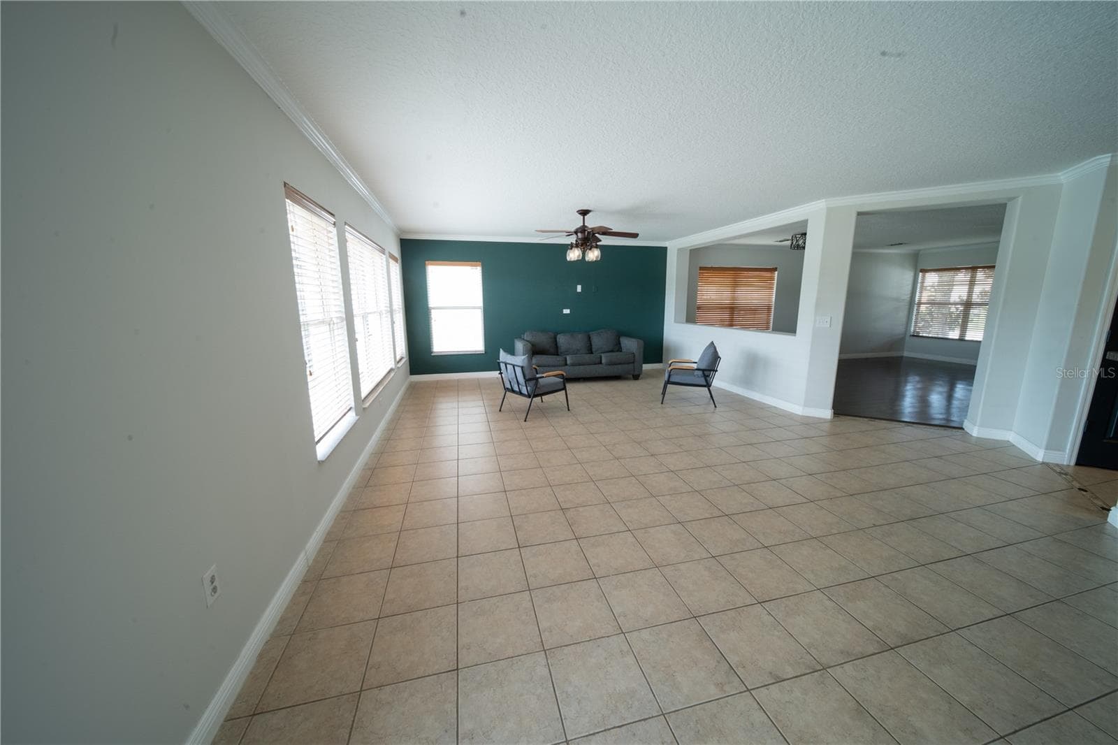 Single Family Residence at 4621 YELLOW BAY DR, KISSIMMEE, photo 3 of 29