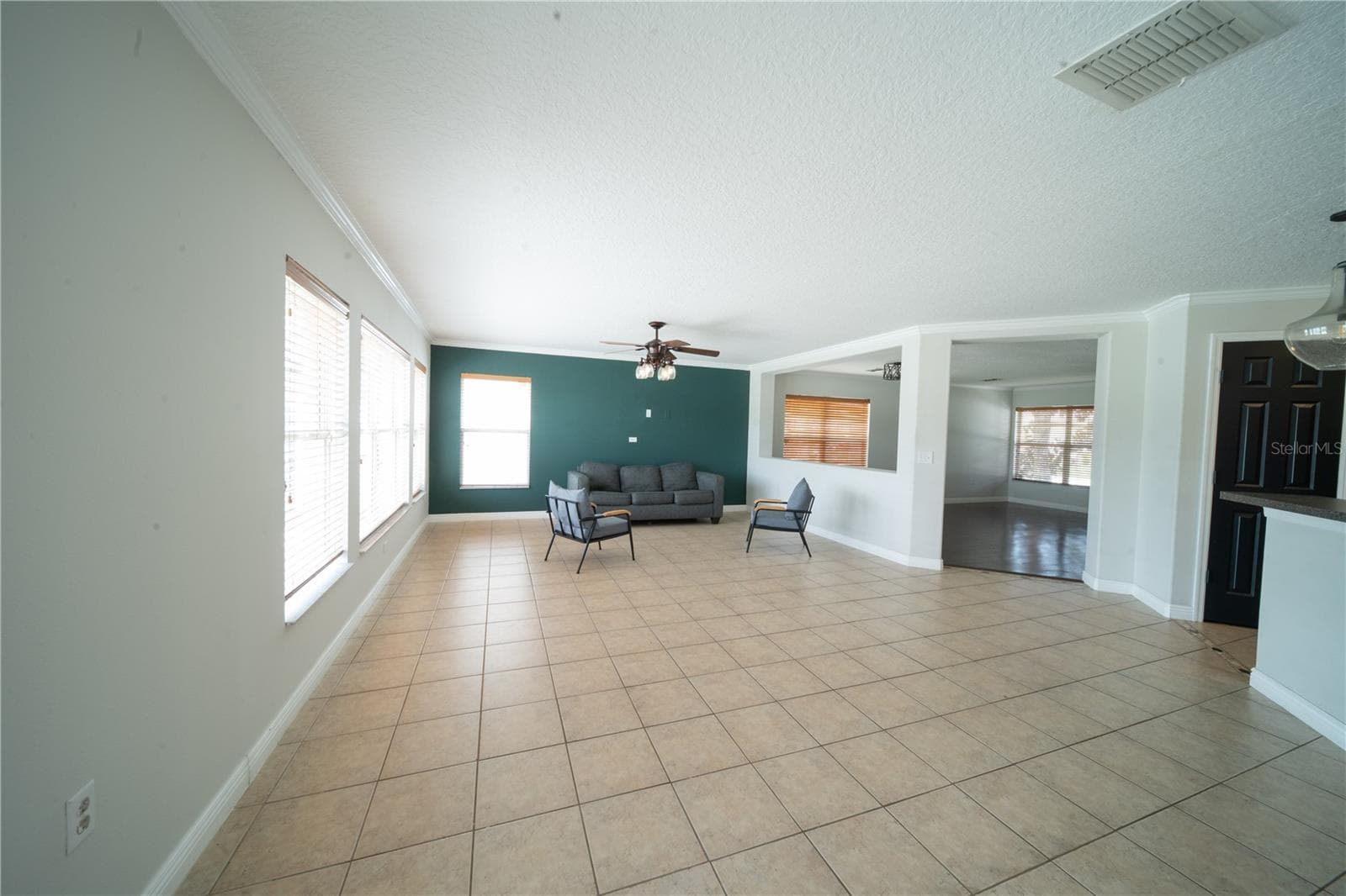 Single Family Residence at 4621 YELLOW BAY DR, KISSIMMEE, photo 4 of 29