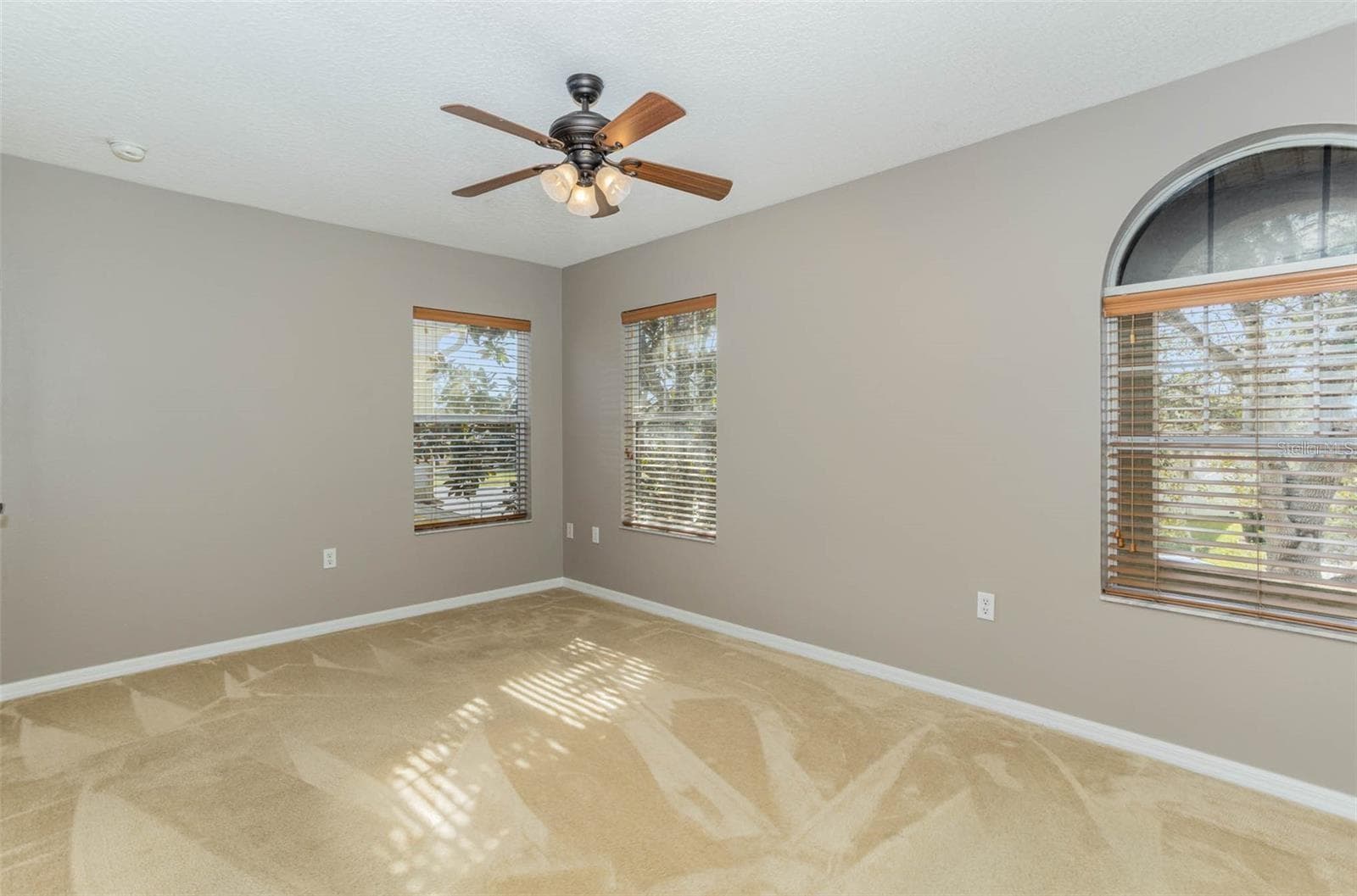 Single Family Residence at 4621 YELLOW BAY DR, KISSIMMEE, photo 19 of 29