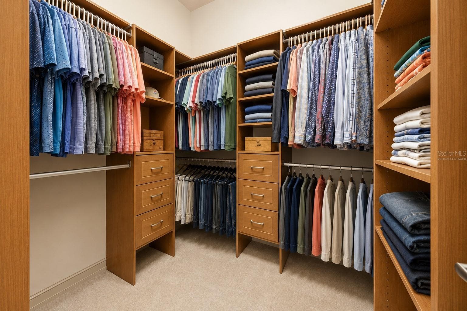 Virtually staged primary closet #2 - 2075 MUSTANG CT, ST CLOUD