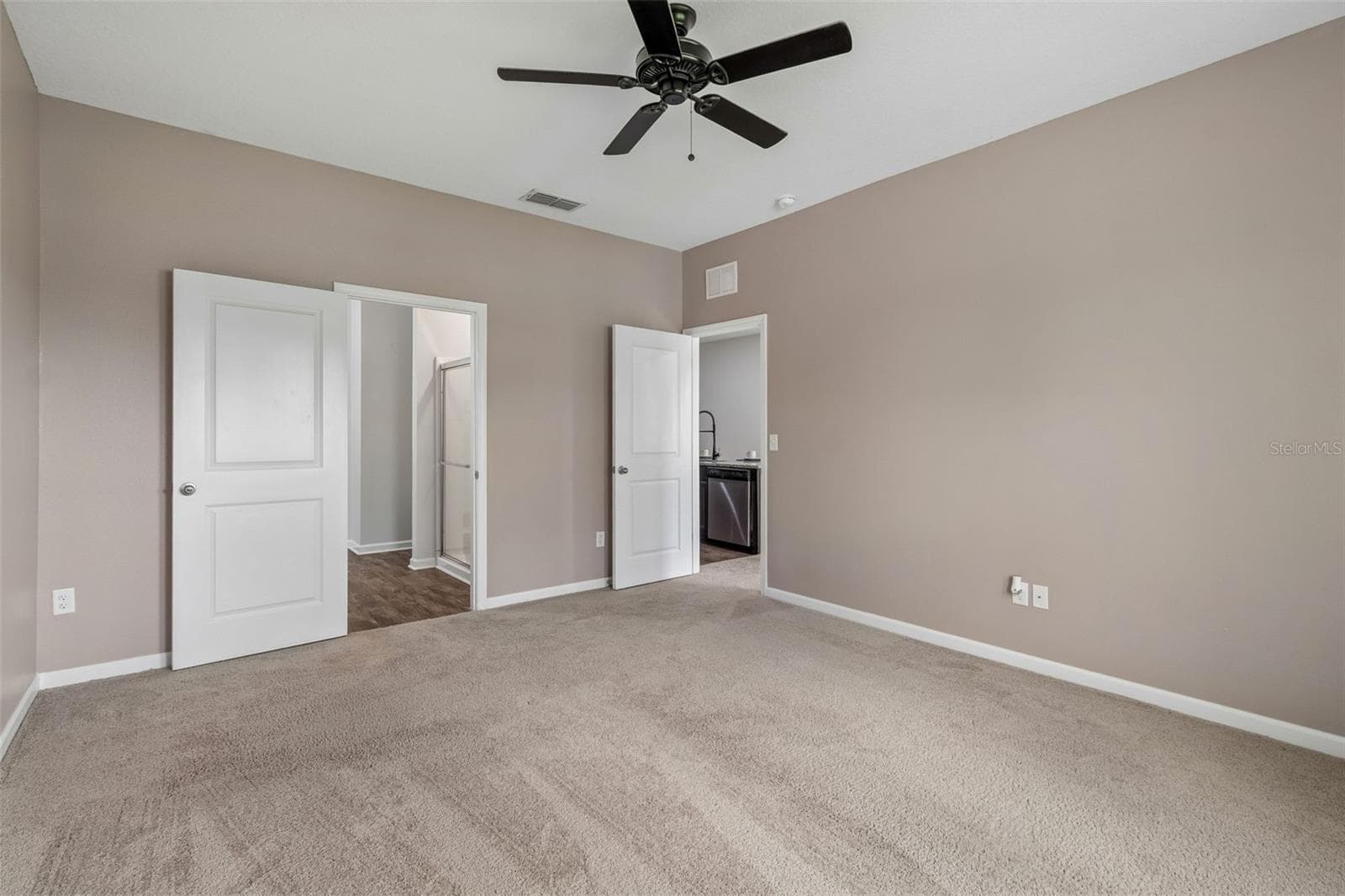 Generous size Primary bedroom - 1261 ANCHOR BEND DR, RUSKIN