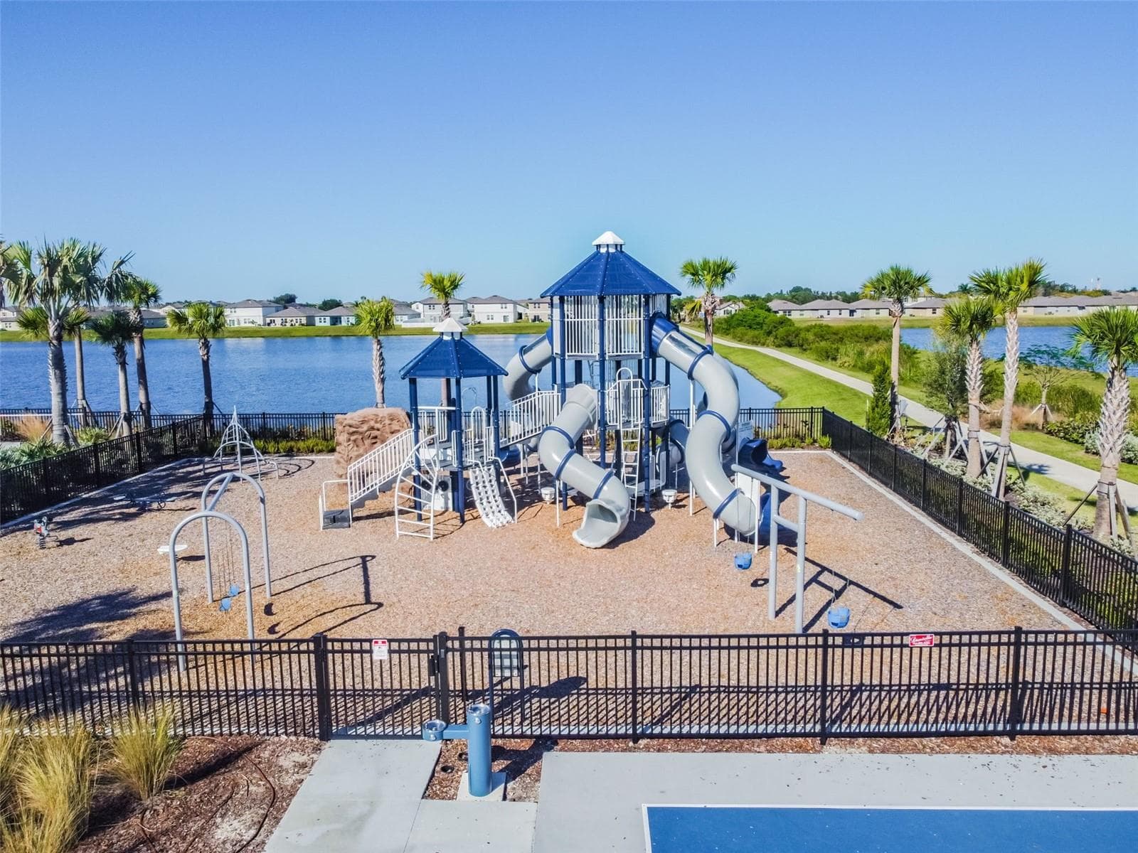 Fun playground - 1261 ANCHOR BEND DR, RUSKIN