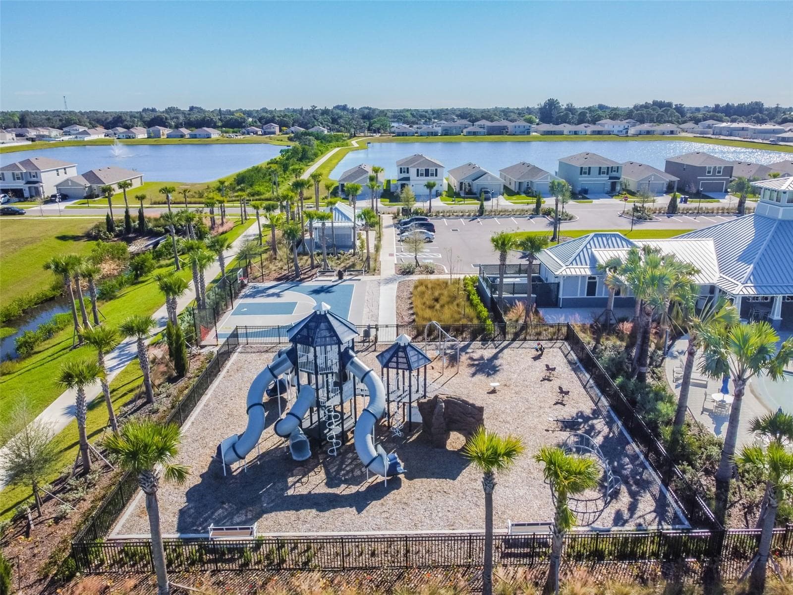 Fun playground - 1261 ANCHOR BEND DR, RUSKIN