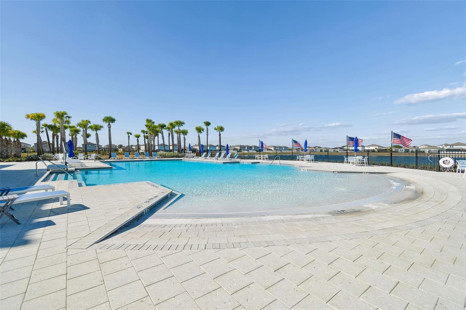 Shell Cove Pool - 1261 ANCHOR BEND DR, RUSKIN