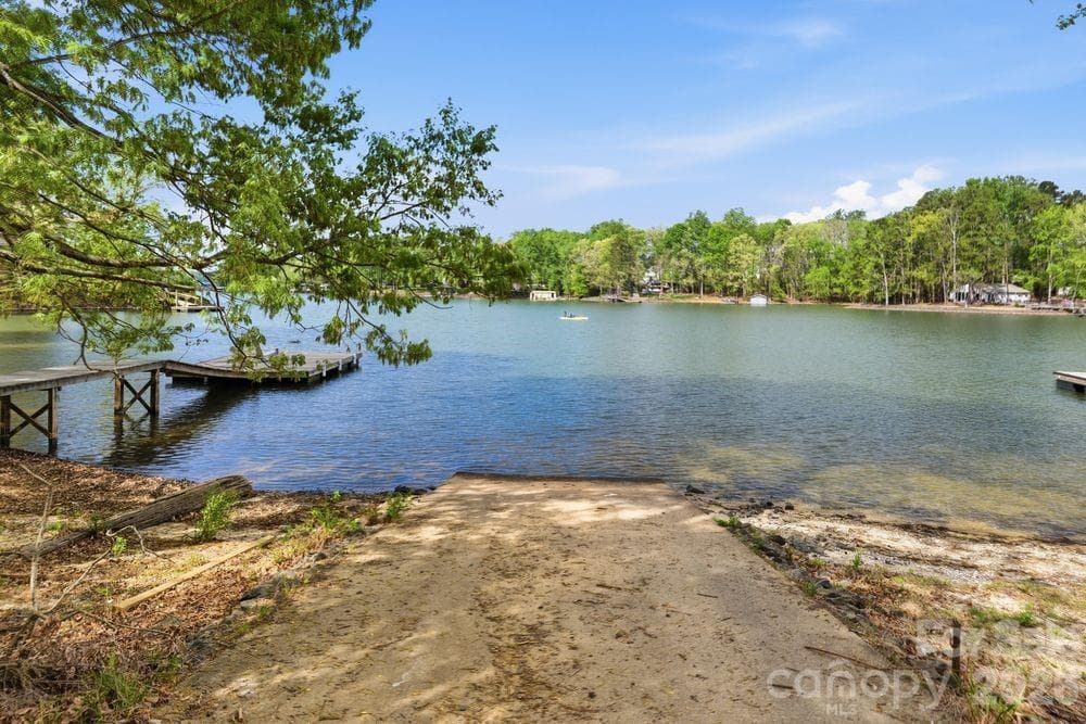 The Coves on Lake Wylie Community - Charlotte