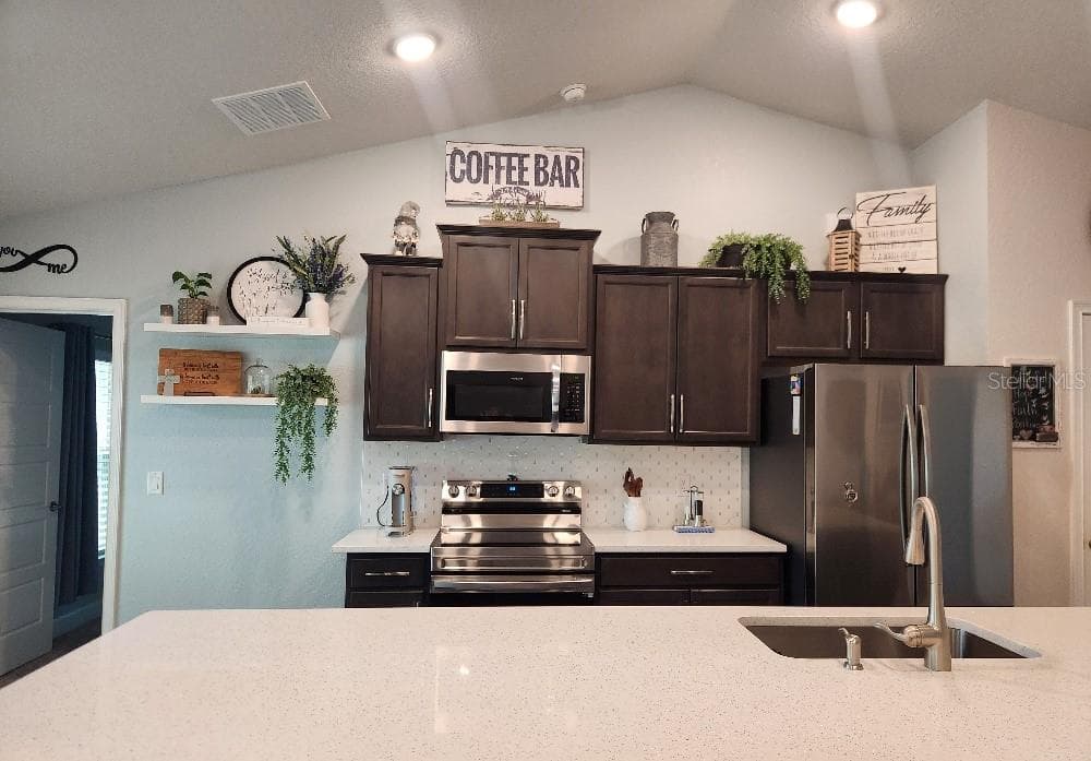Single Family Residence at 47 VILLAGE CENTER DR, HOMOSASSA, photo 22 of 52