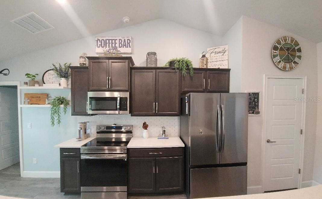Single Family Residence at 47 VILLAGE CENTER DR, HOMOSASSA, photo 23 of 52