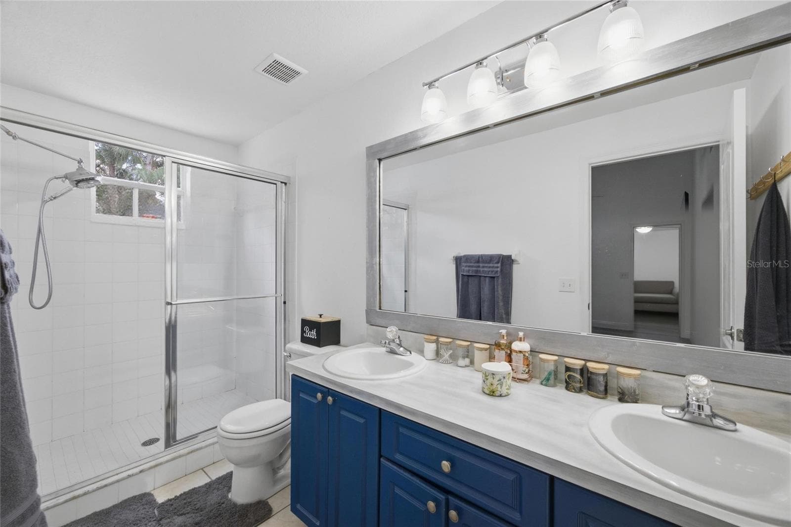 Master Bathroom - 7611 WILTSHIRE PARK PL, APOLLO BEACH