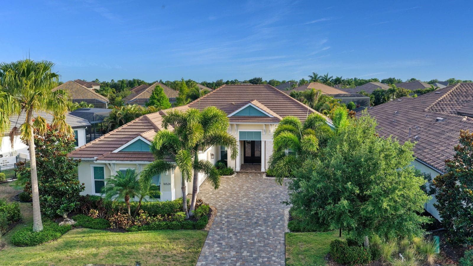 Single Family Residence at 16524 KENDLESHIRE TER, LAKEWOOD RANCH, photo 13 of 75