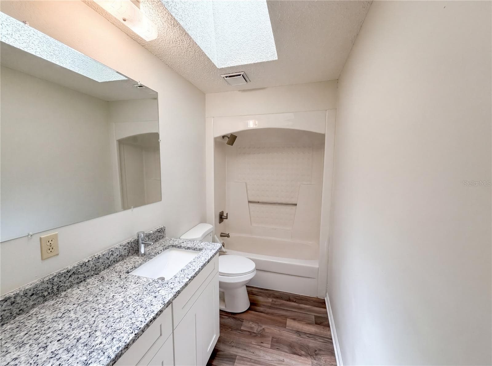 Single Family Residence at 2505 VELMA TER, LEESBURG, photo 15 of 18