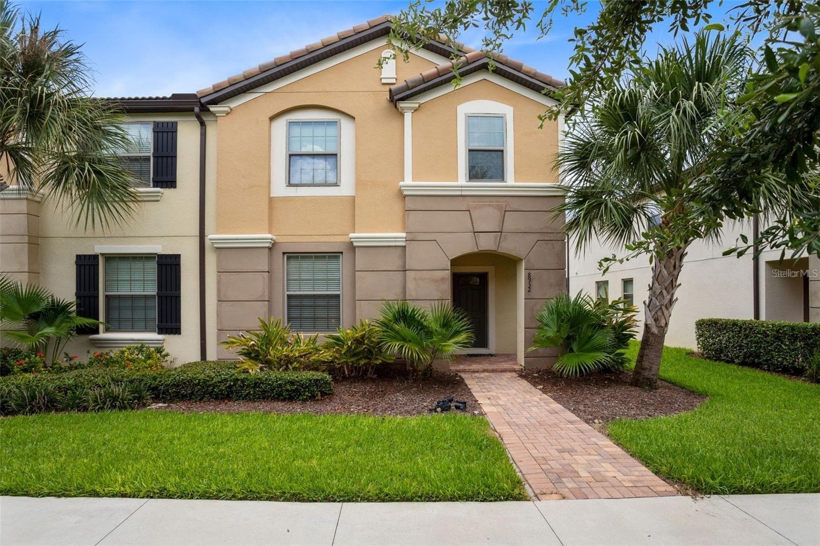 8932 ADRIATICO LN