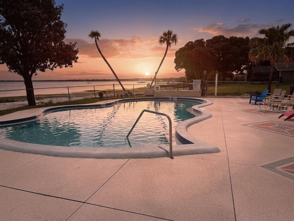 Pool - 2131 LAKEVIEW DR #410, SEBRING