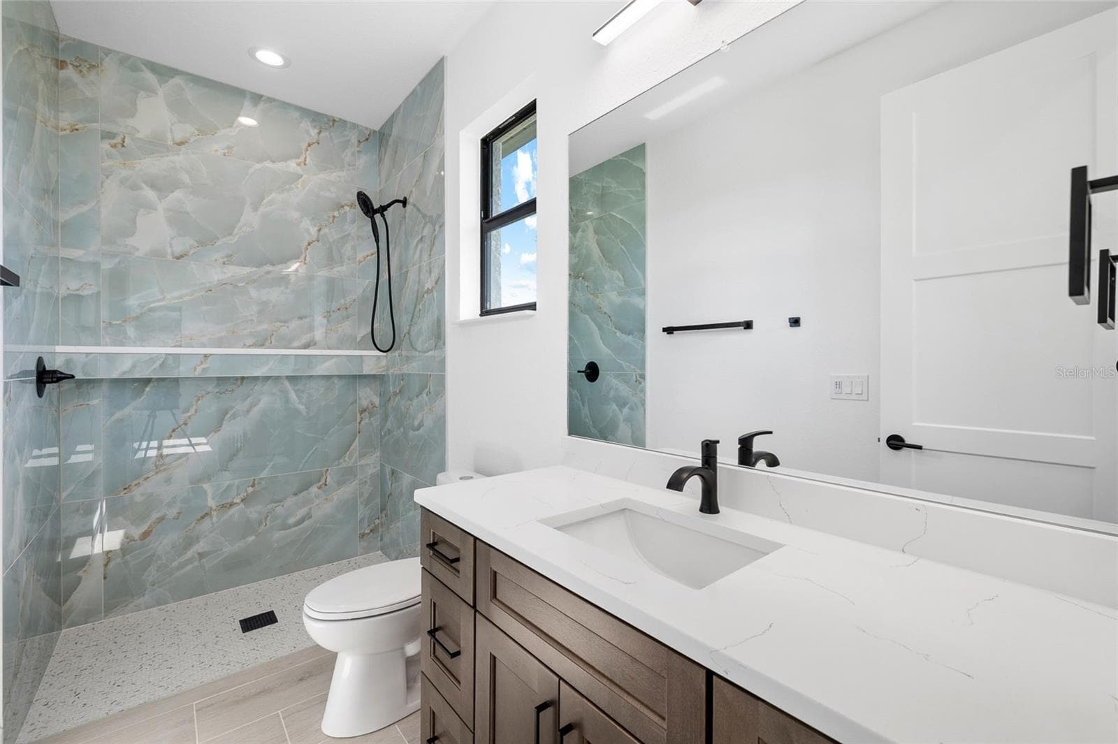 Single Family Residence at 260 TOURNAMENT RD, ROTONDA WEST, photo 32 of 48