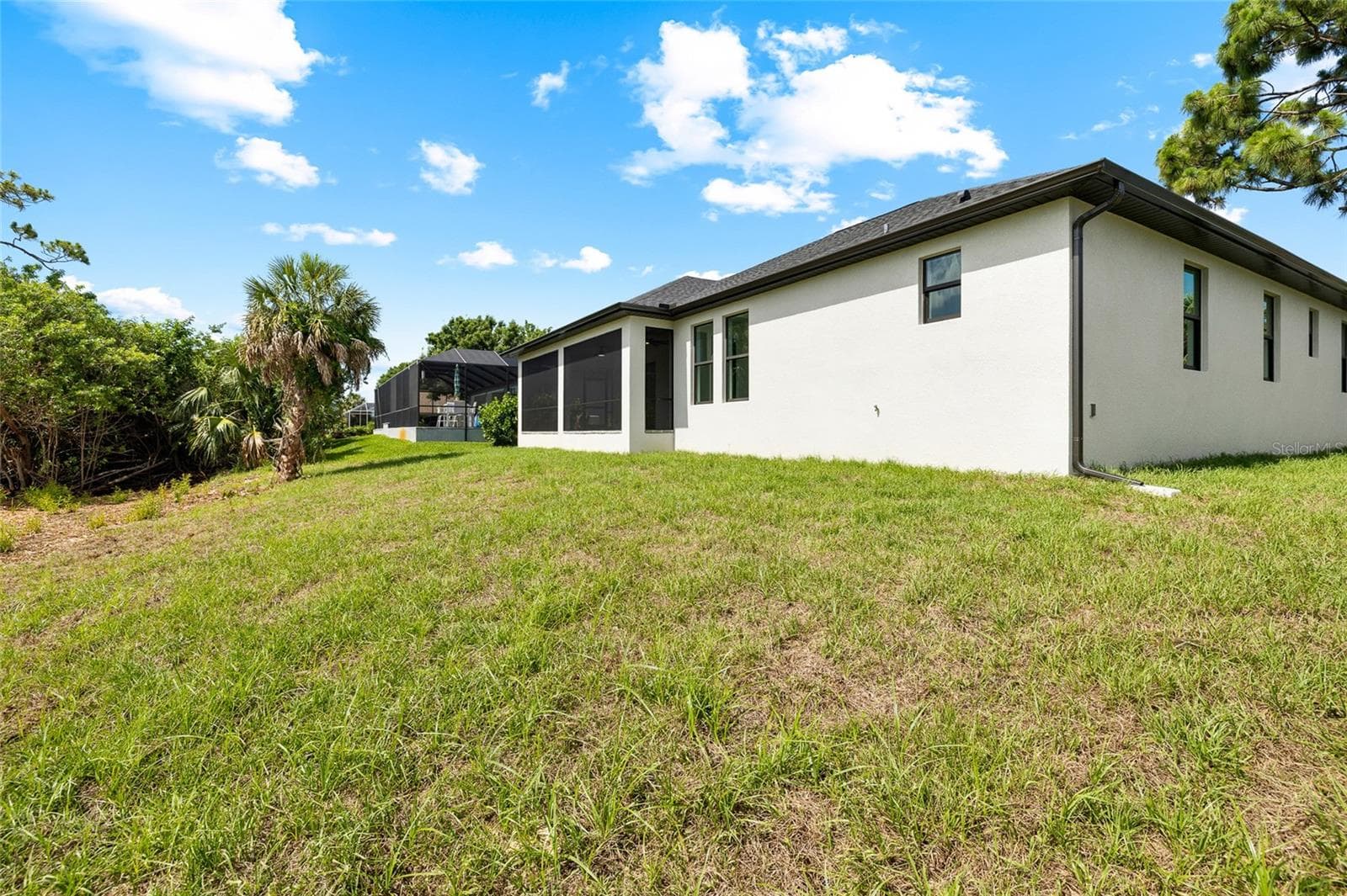 Single Family Residence at 260 TOURNAMENT RD, ROTONDA WEST, photo 42 of 48