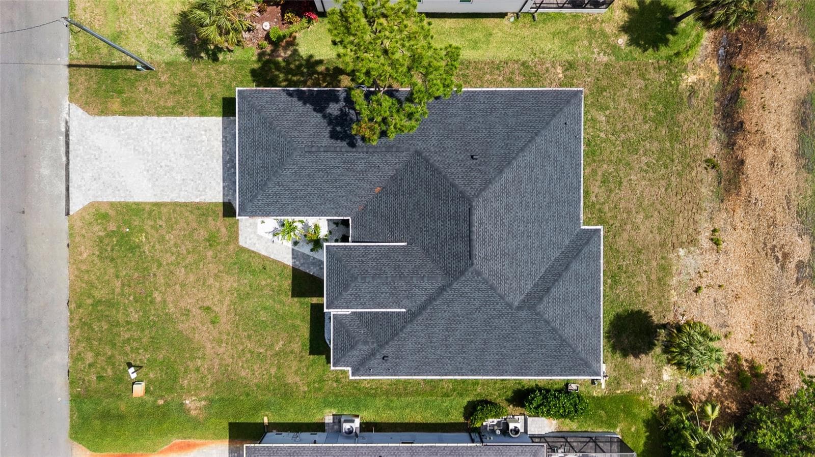 Single Family Residence at 260 TOURNAMENT RD, ROTONDA WEST, photo 44 of 48
