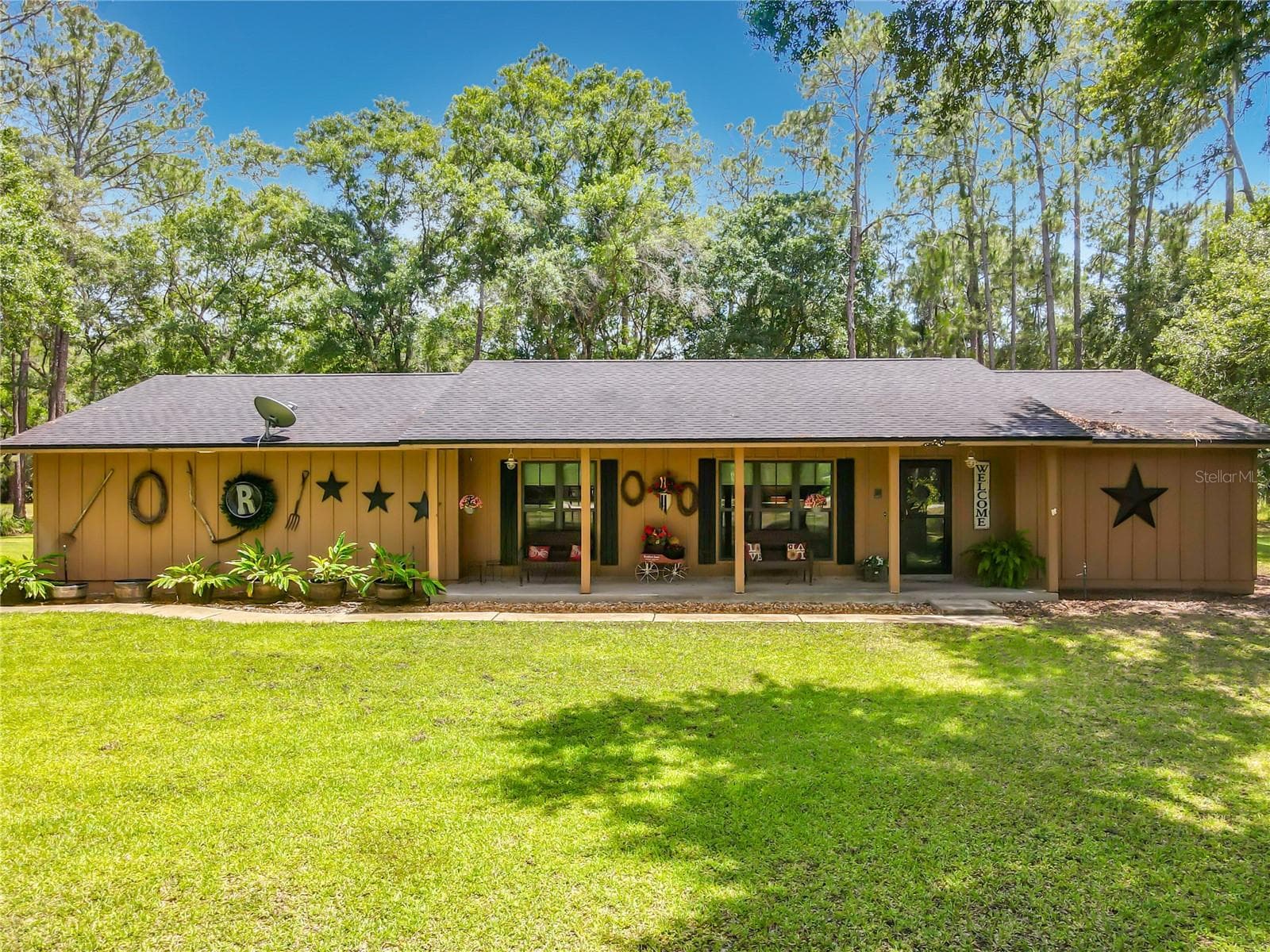 Single Family Residence at 1395 MAYTOWN RD, OSTEEN, photo 4 of 66