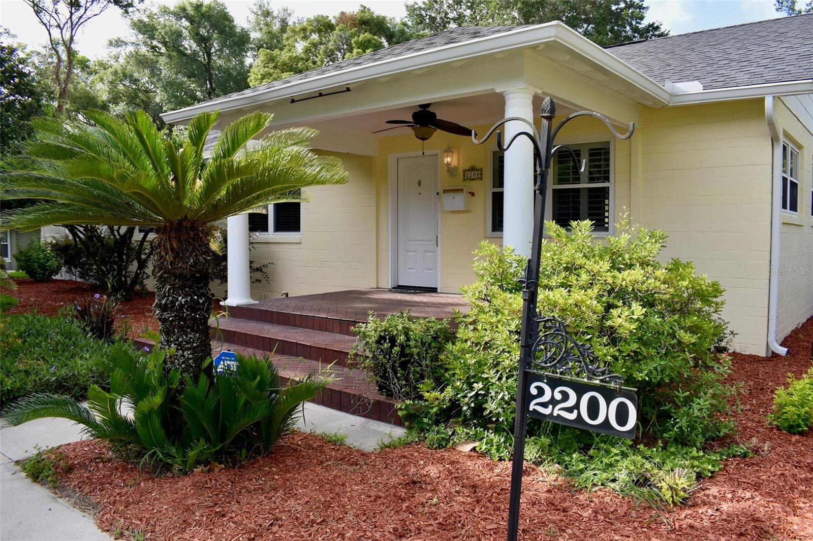 Single Family Residence at 2200 E GORE ST, ORLANDO, photo 2 of 26