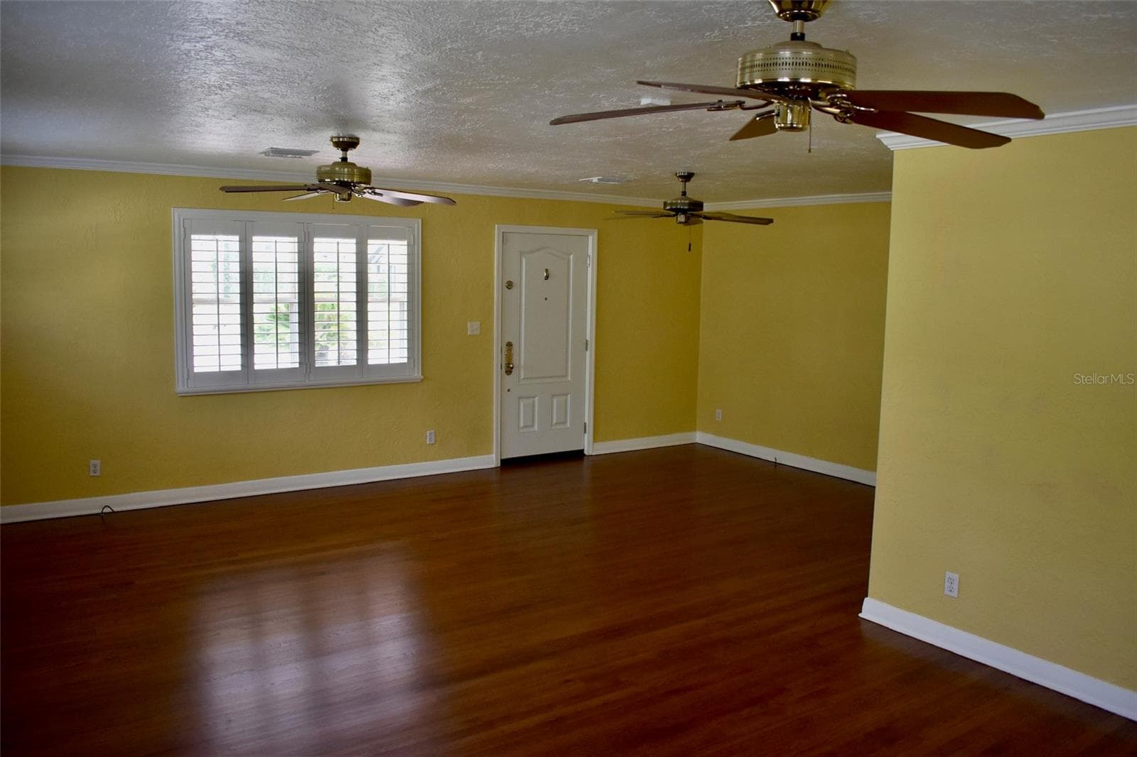 Living Room - 2200 E GORE ST, ORLANDO