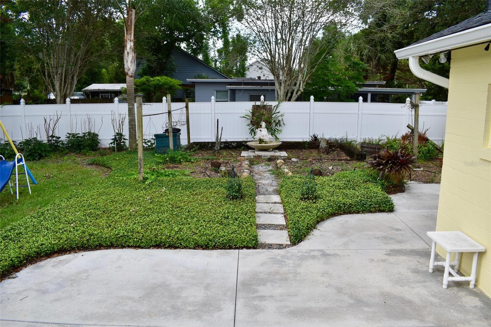 Single Family Residence at 2200 E GORE ST, ORLANDO, photo 25 of 26