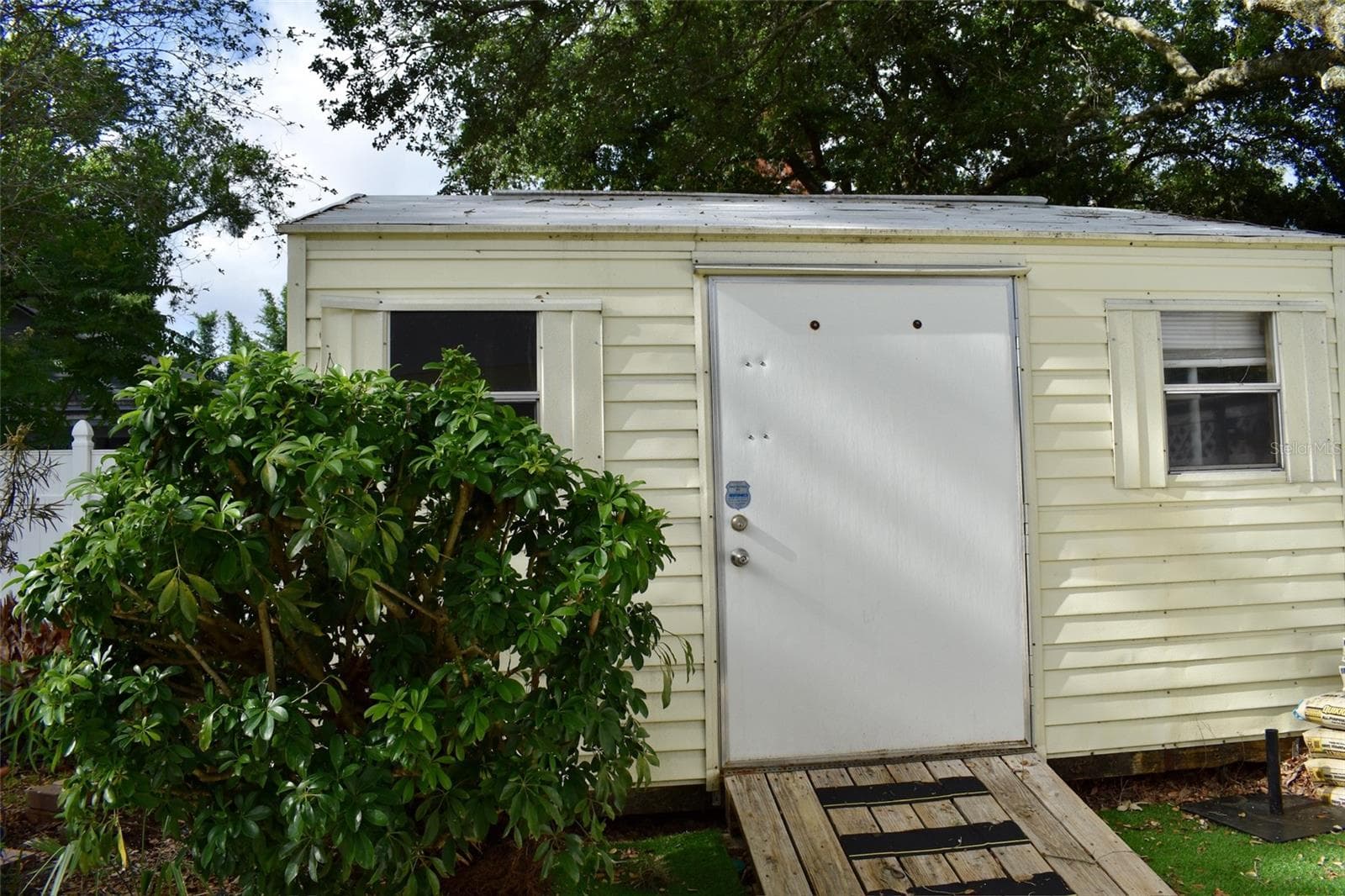 Storage shed. - 2200 E GORE ST, ORLANDO