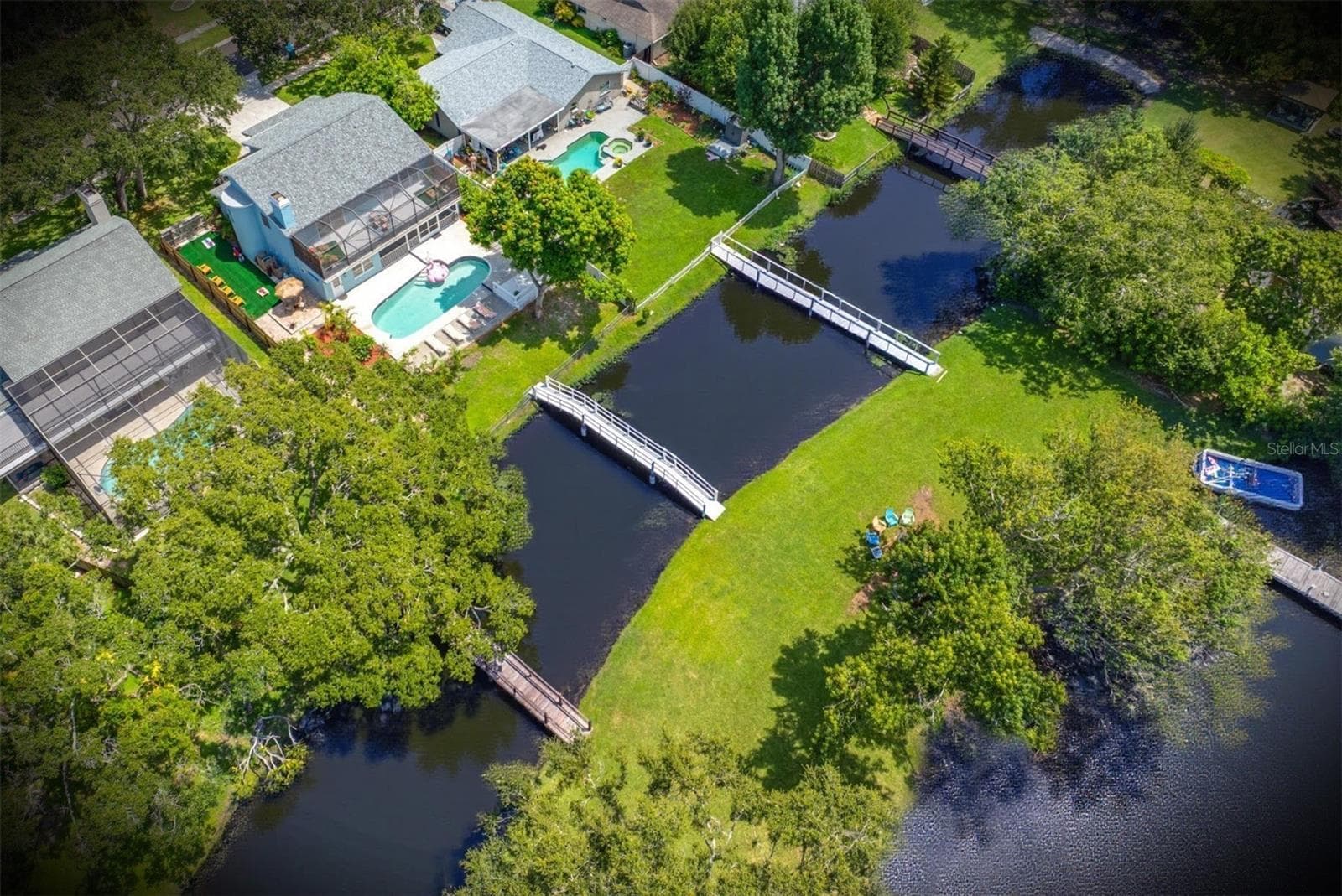 Single Family Residence at 2153 KARAN WAY, CLEARWATER, photo 3 of 64