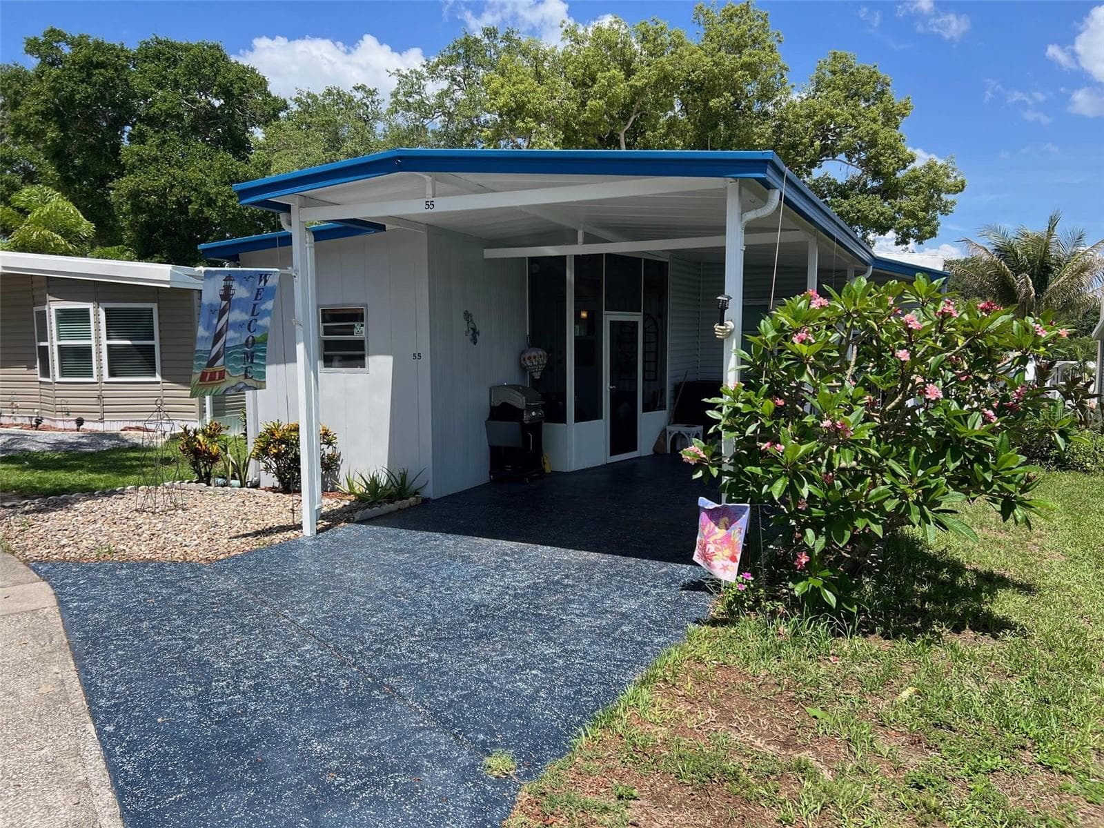 55 PALM FOREST DR