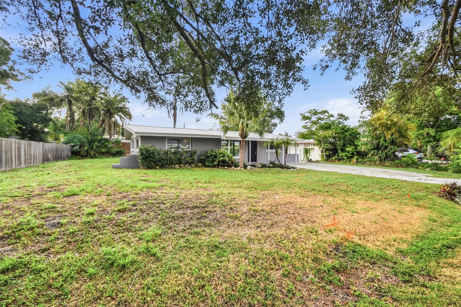 Single Family Residence at 5917 OLIVE AVE, SARASOTA, photo 3 of 49