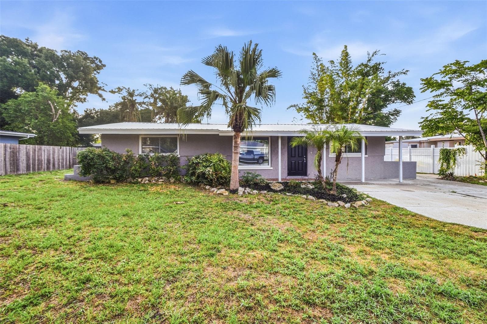 Single Family Residence at 5917 OLIVE AVE, SARASOTA, photo 4 of 49
