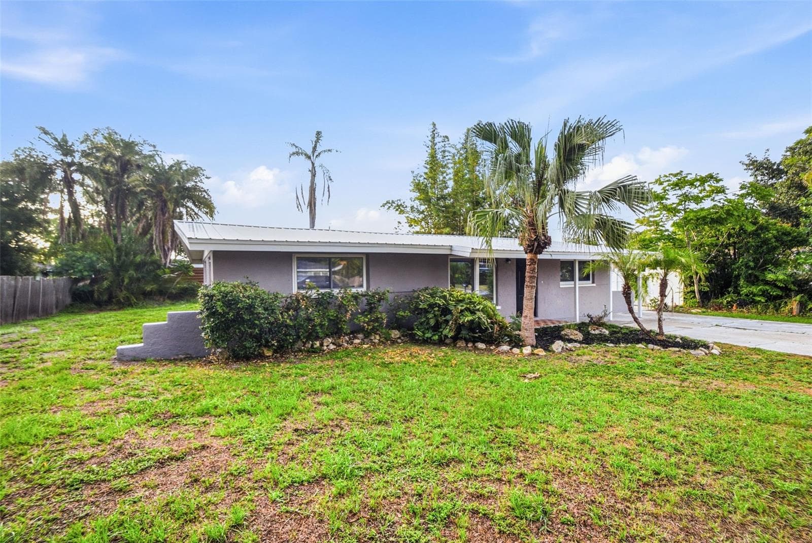 Single Family Residence at 5917 OLIVE AVE, SARASOTA, photo 11 of 49