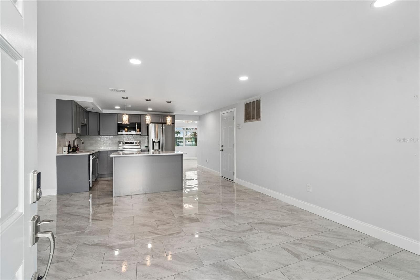 Single Family Residence at 4234 FLORAMAR TER, NEW PORT RICHEY, photo 8 of 99