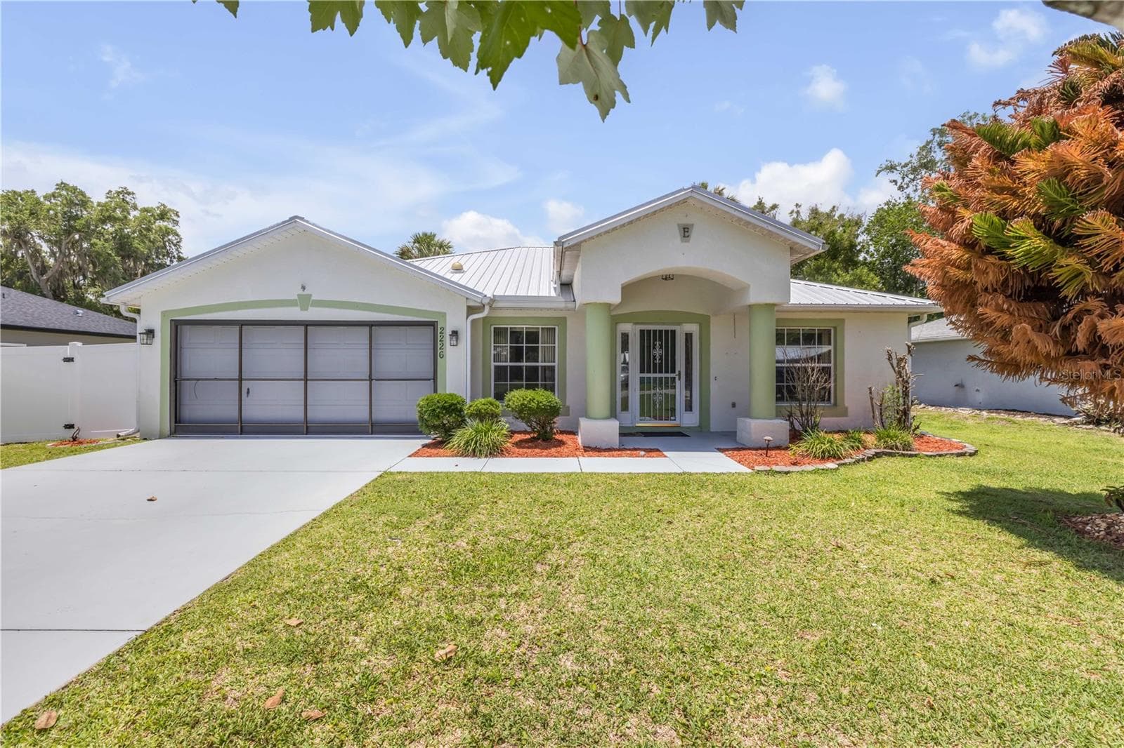 2226 JUNIPER DR