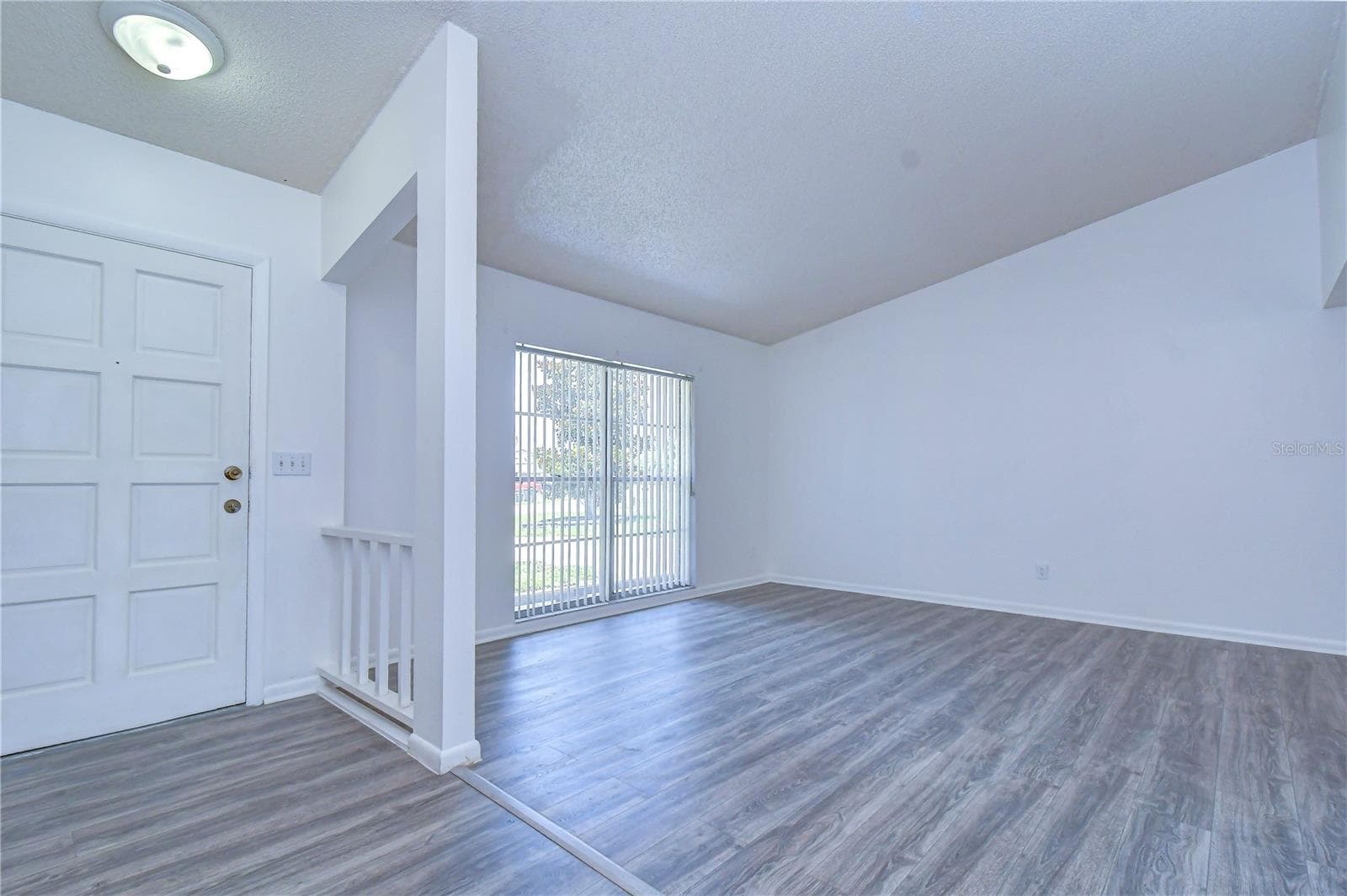 Single Family Residence at 7214 NIA LN, TAMPA, photo 4 of 19