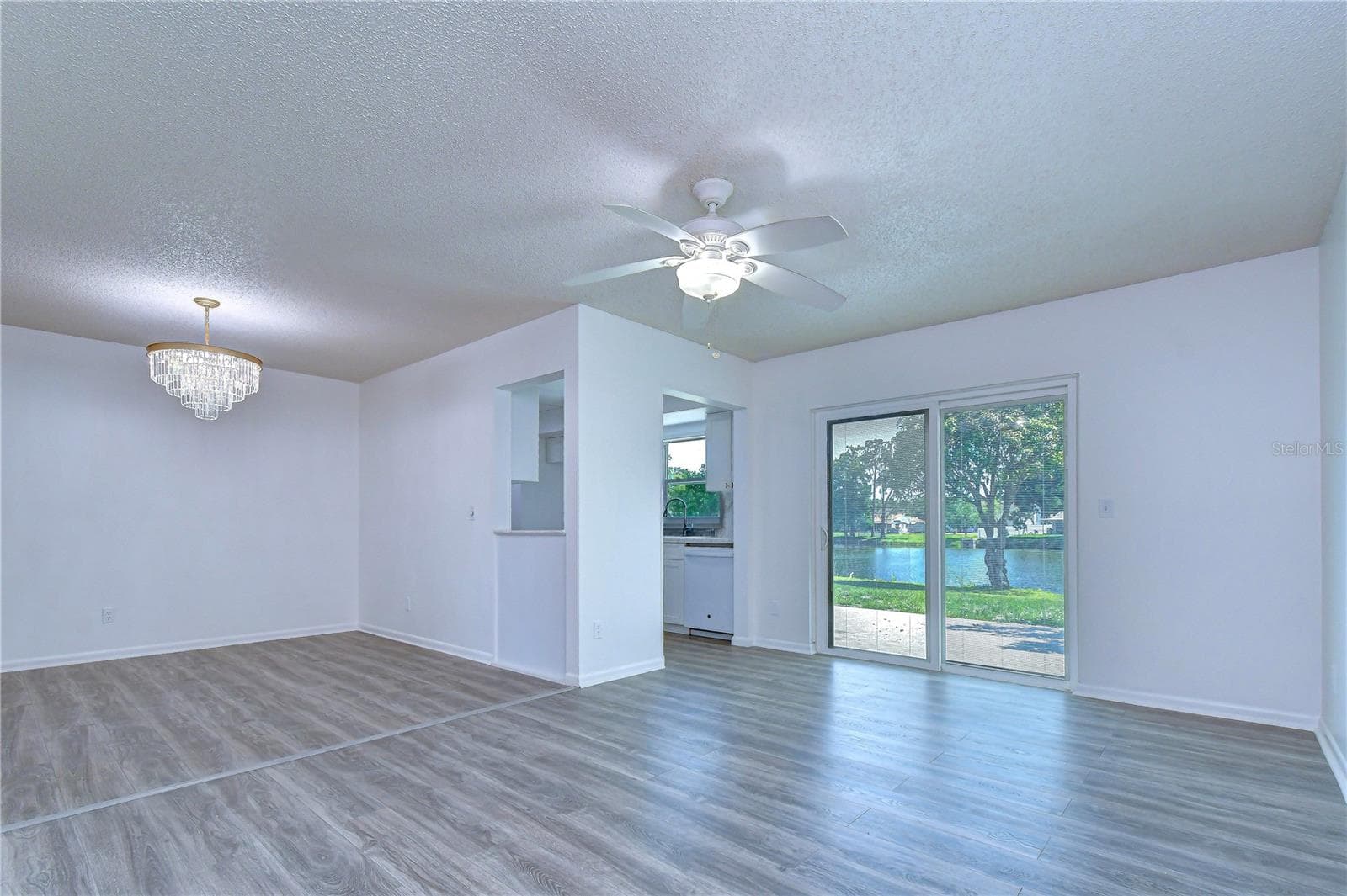 Single Family Residence at 7214 NIA LN, TAMPA, photo 6 of 19