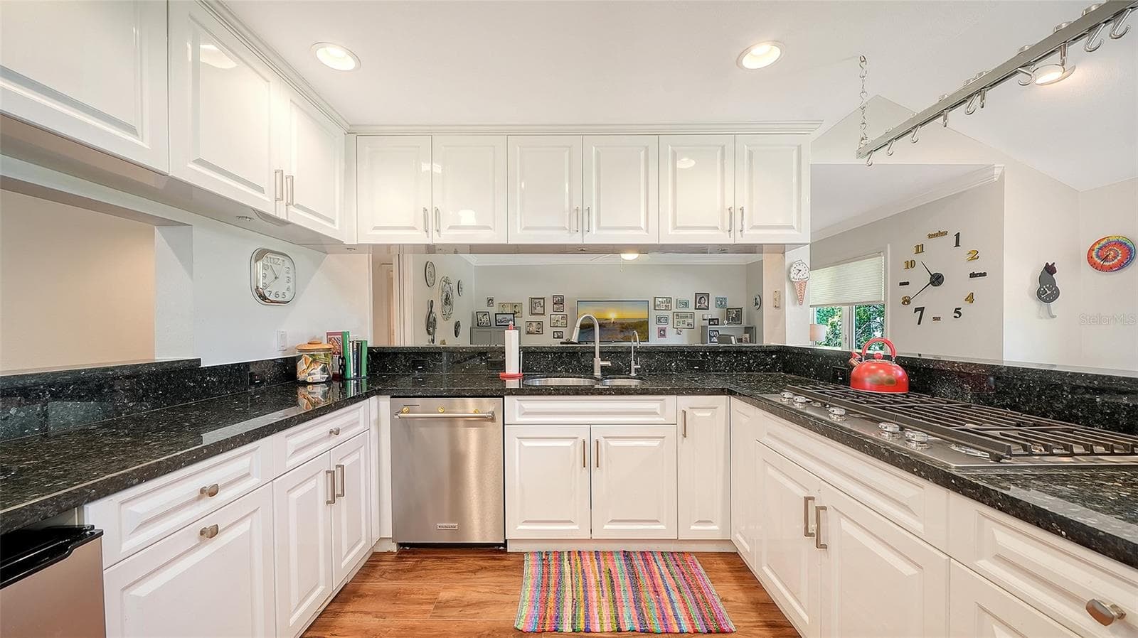 Kitchen - 11 TIDY ISLAND BLVD #11, BRADENTON
