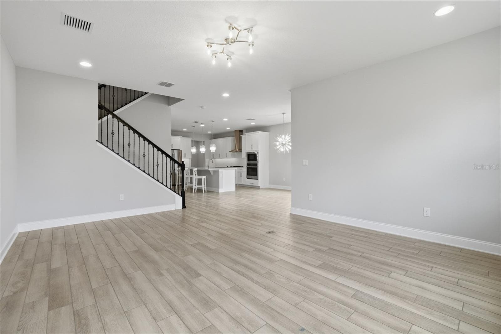 Single Family Residence at 13978 LANYARD WAY, WINTER GARDEN, photo 15 of 58